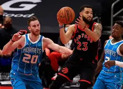 关于NBA季后赛焦点战绩！雄鹿虐勇士猛龙险胜的信息