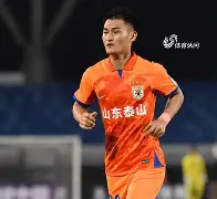 广州恒大实力碾压山东鲁能,领跑中超积分榜 广州恒大实力碾压山东鲁能,领跑中超积分榜